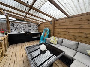 COVERED FAMILY/PARTY AREA- click for photo gallery